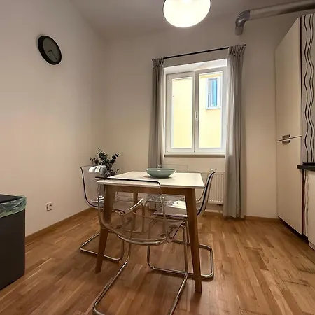 Peaceful 1bedroom Flat At Local Side Of The Center 公寓 布拉格