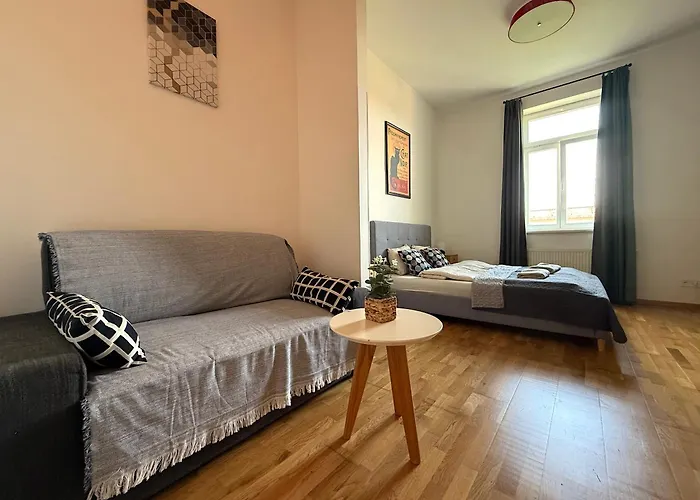 Peaceful 1bedroom Flat At Local Side Of The Center