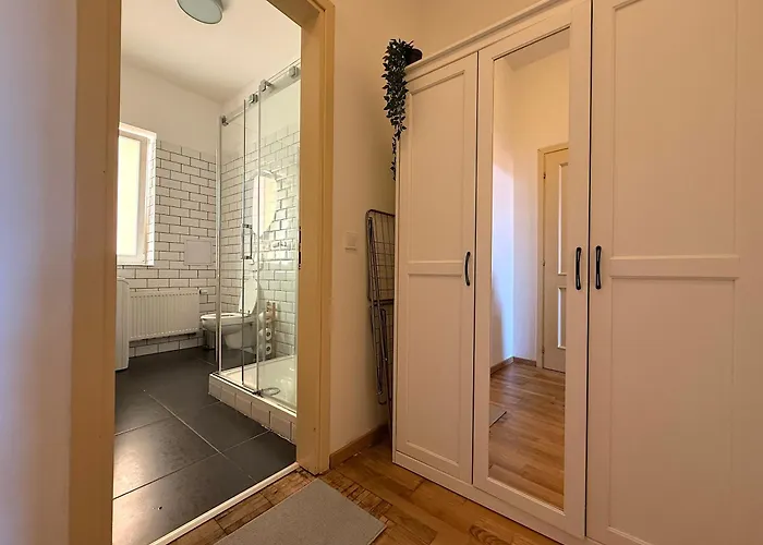 Appartamento Peaceful 1bedroom Flat At Local Side Of The Center Praga