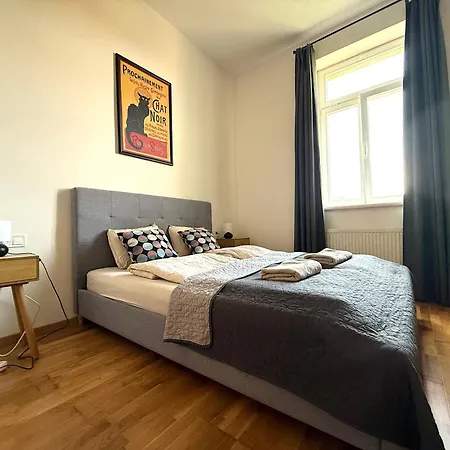 Peaceful 1bedroom Flat At Local Side Of The Center * 布拉格