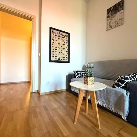 Peaceful 1bedroom Flat At Local Side Of The Center * 布拉格